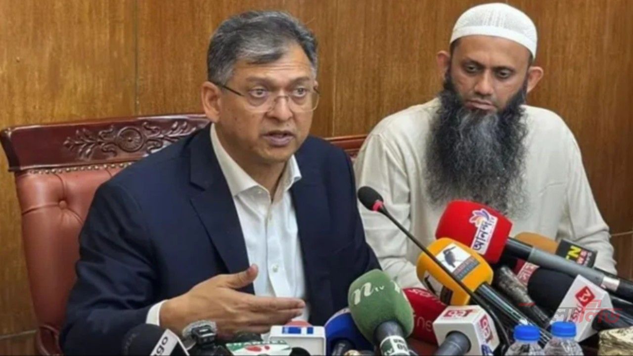 আইনশৃঙ্খলা পরিস্থিতি নিয়ে সন্তুষ্ট সরকার: স্বরাষ্ট্রমন্ত্রী