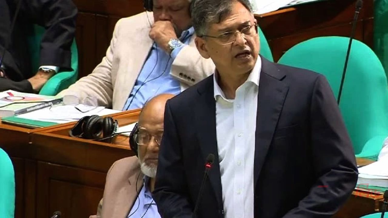 রাজধানীর প্রধান সড়কে অনুমোদিত ব্যাটারিচালিত অটোরিকশা বন্ধ: স্বরাষ্ট্রমন্ত্রী