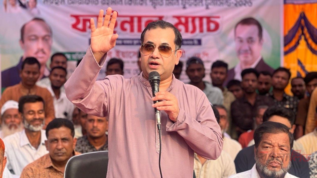 নান্দাইলে আরাফাত রহমান কোকো স্মৃতি মিনি ফুটবল টুর্নামেন্টের ফাইনালে প্রধান অতিথি তথ্য প্রতিমন্ত্রী