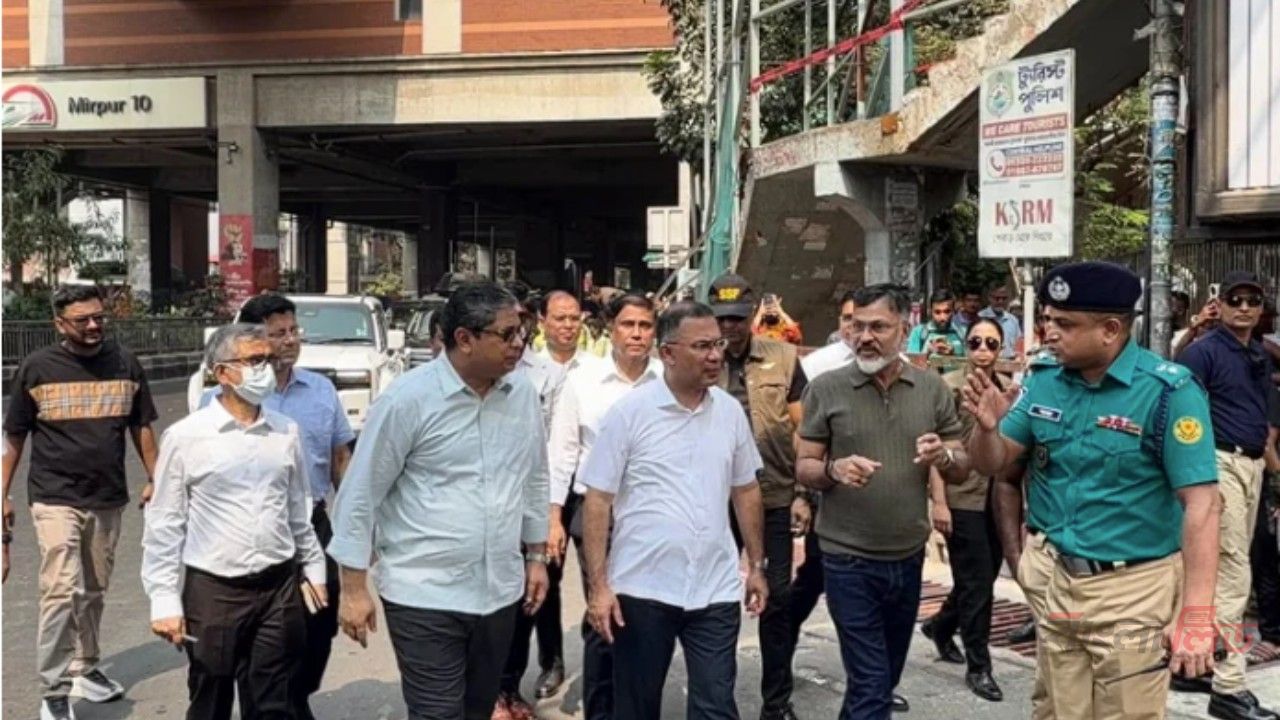 মিরপুরে দখলমুক্ত ফুটপাত পরিদর্শন প্রধানমন্ত্রীর